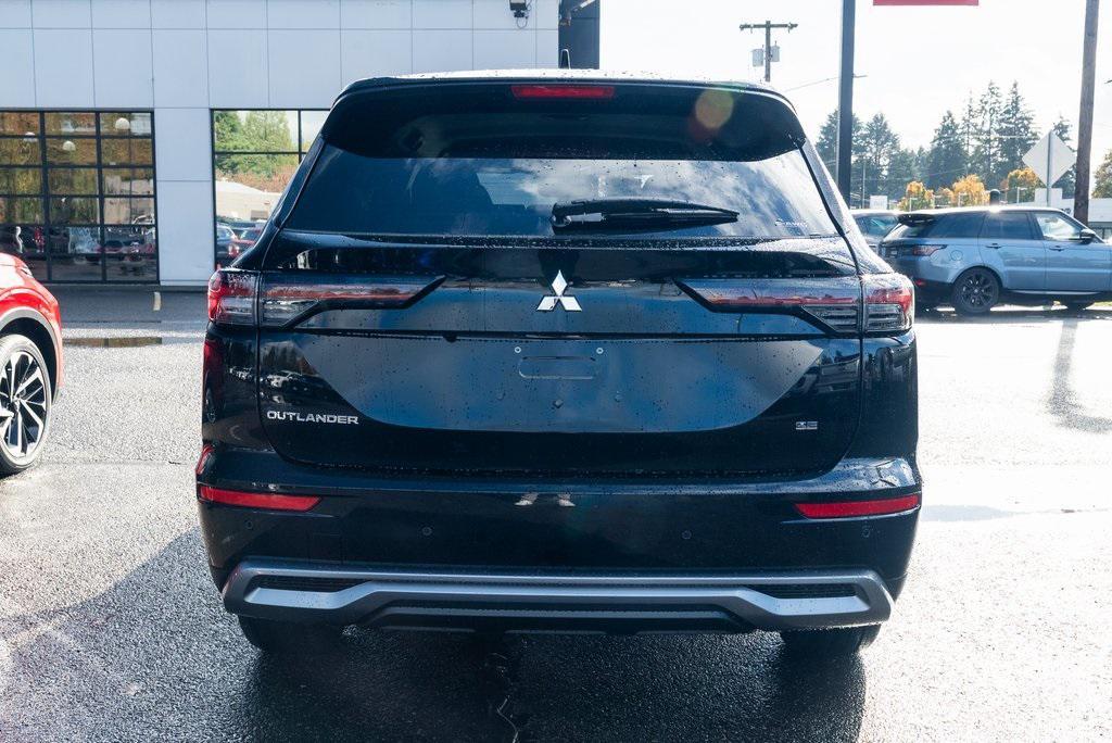 new 2025 Mitsubishi Outlander car, priced at $38,200