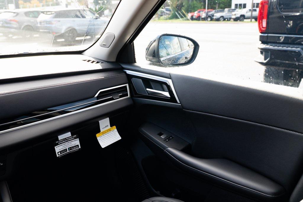 new 2025 Mitsubishi Outlander car, priced at $38,200