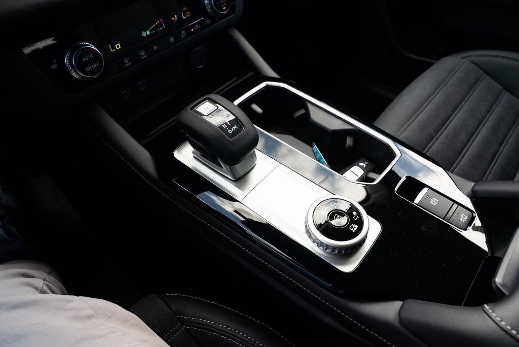 new 2025 Mitsubishi Outlander car, priced at $38,200