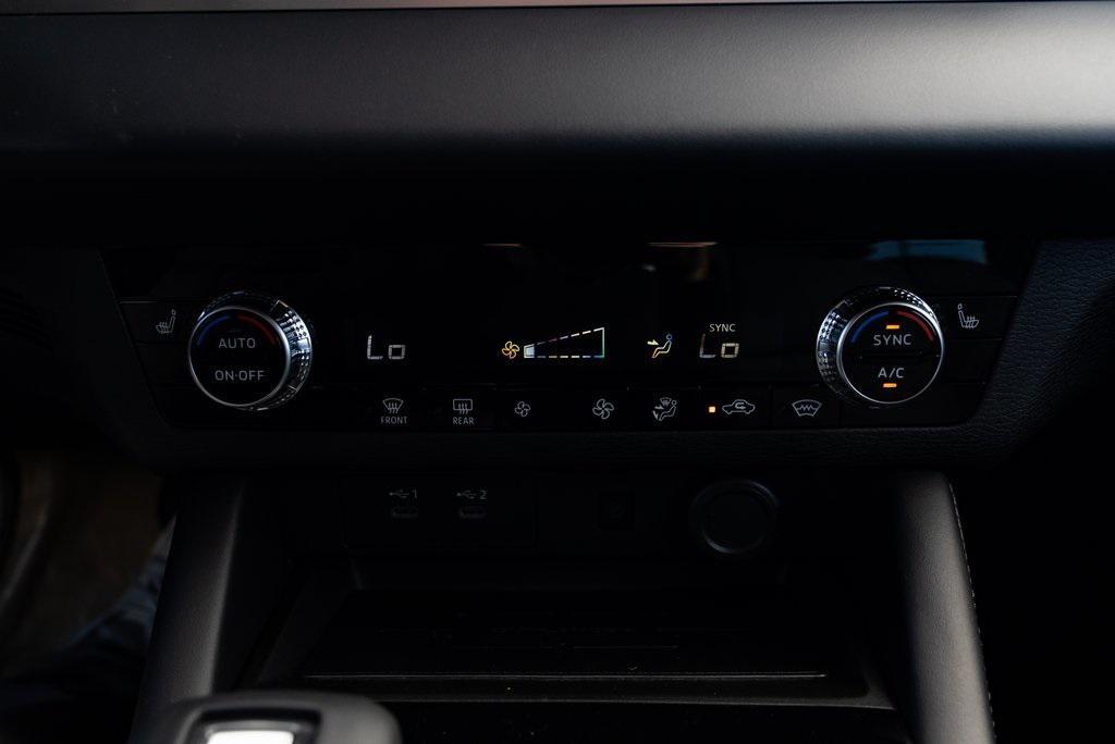 new 2025 Mitsubishi Outlander car, priced at $38,200