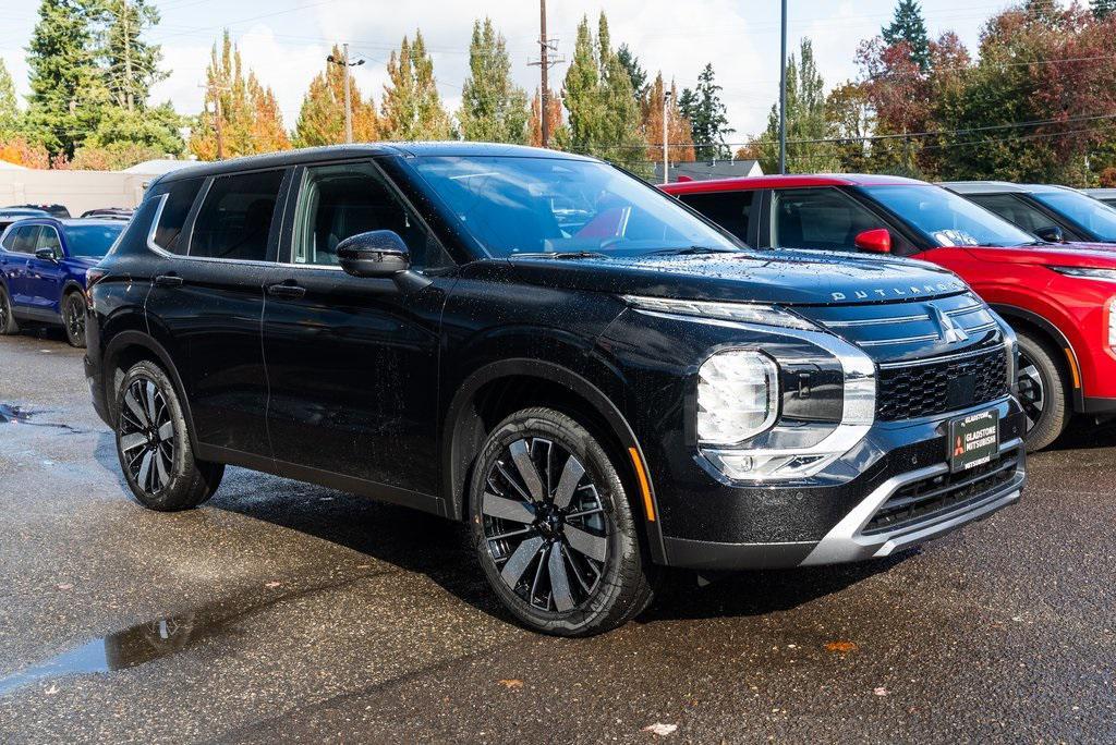 new 2025 Mitsubishi Outlander car, priced at $38,200