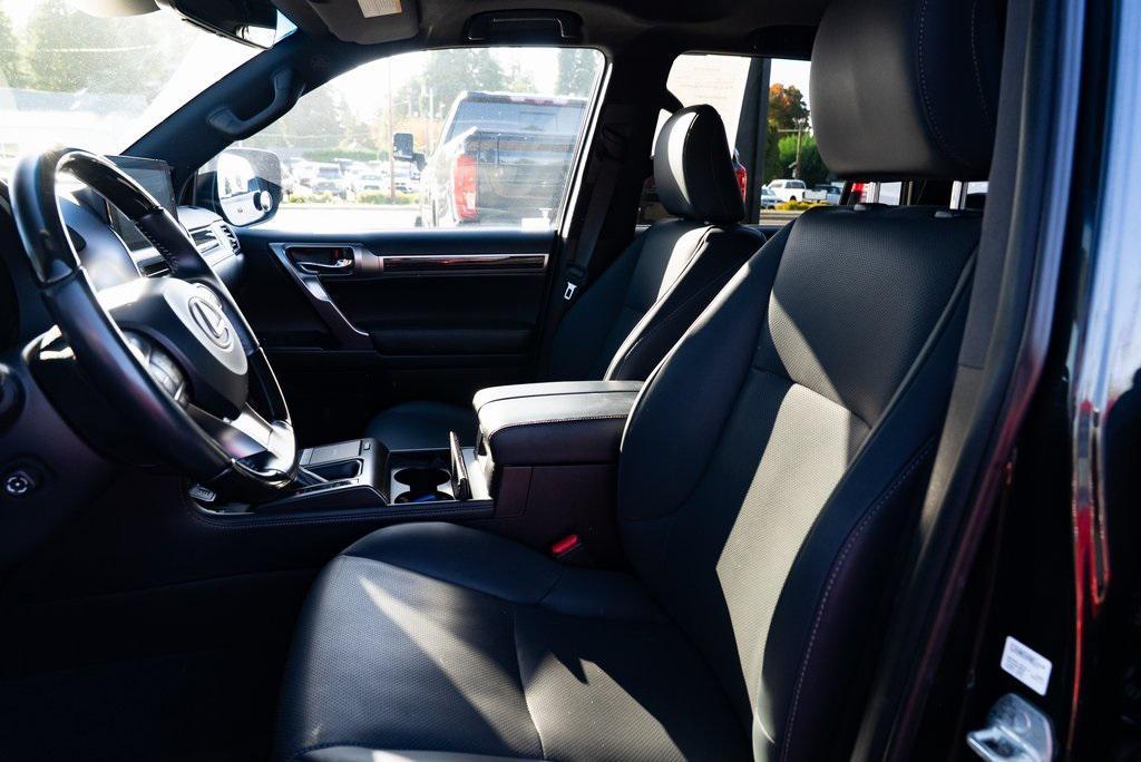 used 2023 Lexus GX 460 car, priced at $55,117