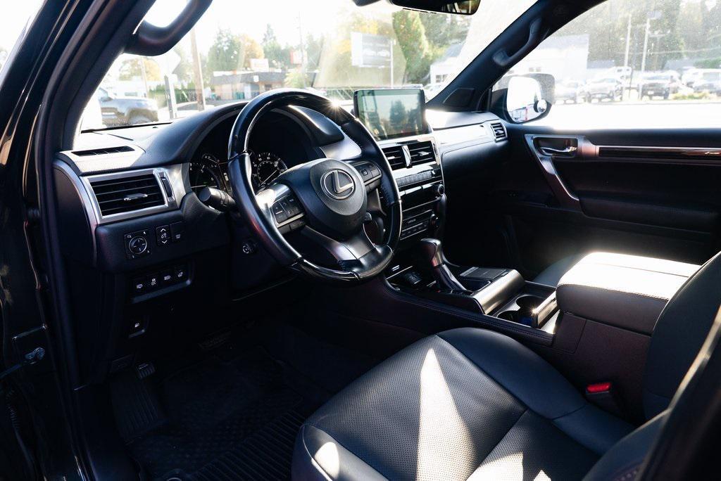 used 2023 Lexus GX 460 car, priced at $55,117