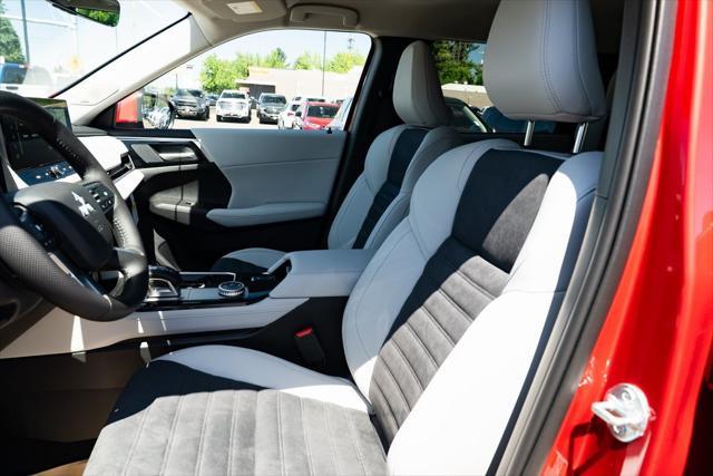 new 2025 Mitsubishi Outlander car, priced at $43,375