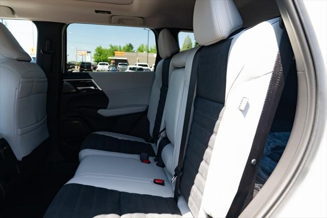 new 2025 Mitsubishi Outlander car, priced at $41,795