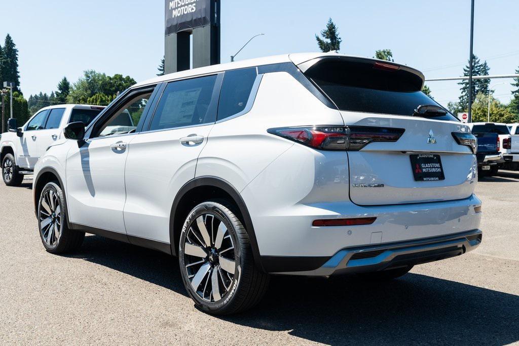 new 2025 Mitsubishi Outlander car, priced at $41,795