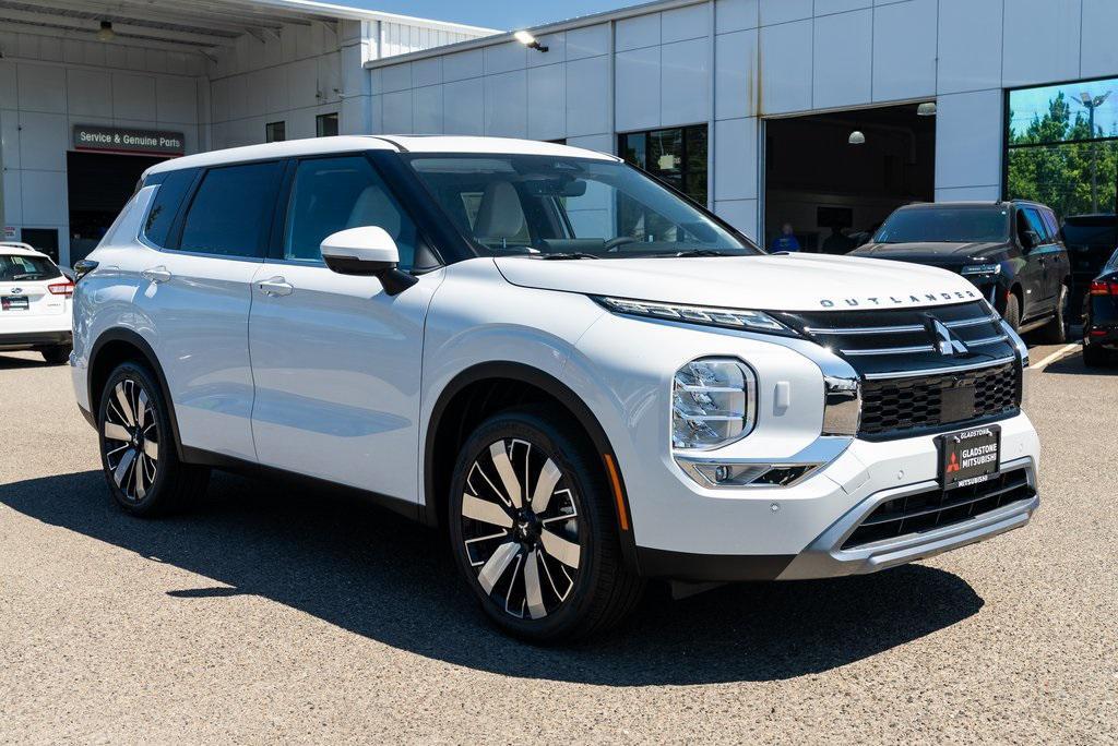 new 2025 Mitsubishi Outlander car, priced at $41,795