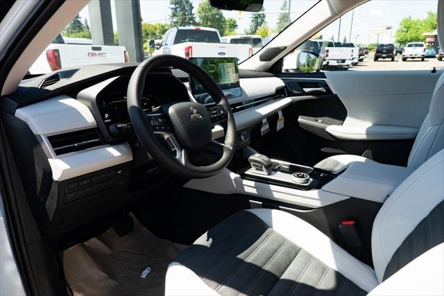 new 2025 Mitsubishi Outlander car, priced at $41,795