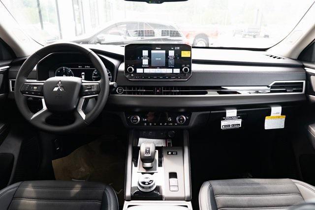 new 2025 Mitsubishi Outlander PHEV car, priced at $46,738