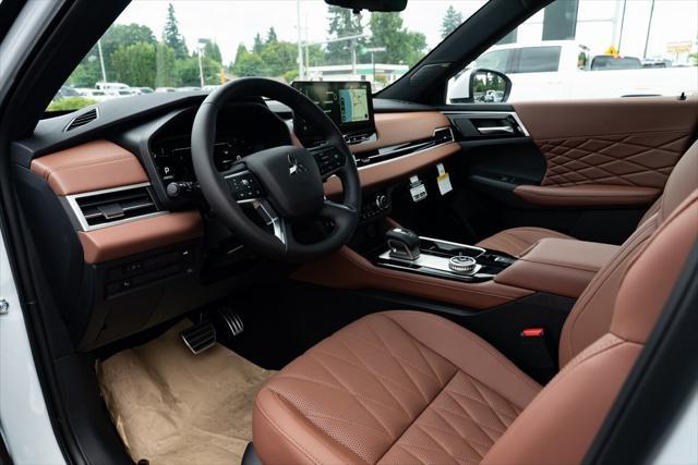 new 2025 Mitsubishi Outlander car, priced at $47,200