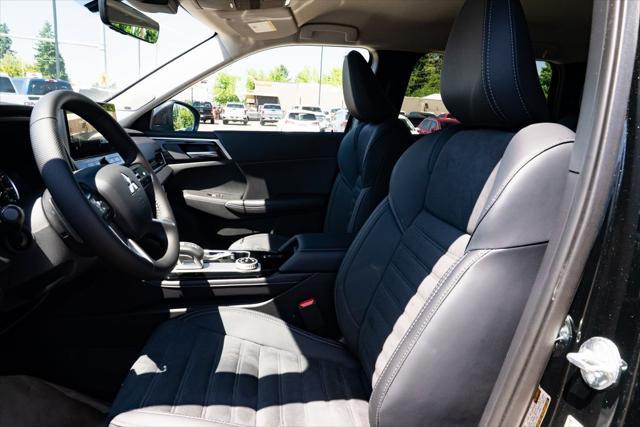 new 2025 Mitsubishi Outlander car, priced at $38,595