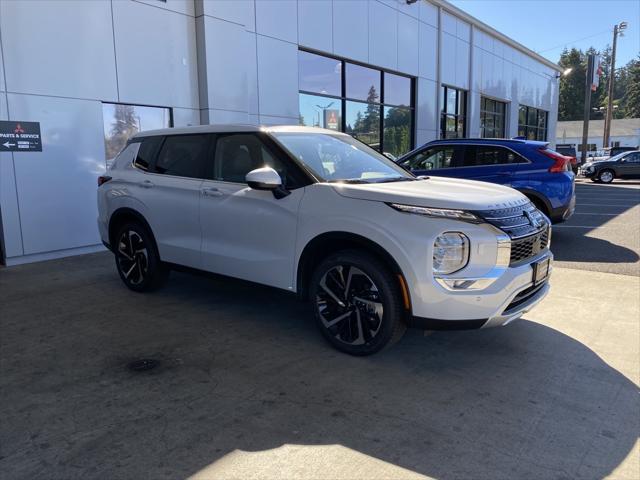 new 2024 Mitsubishi Outlander car, priced at $38,610