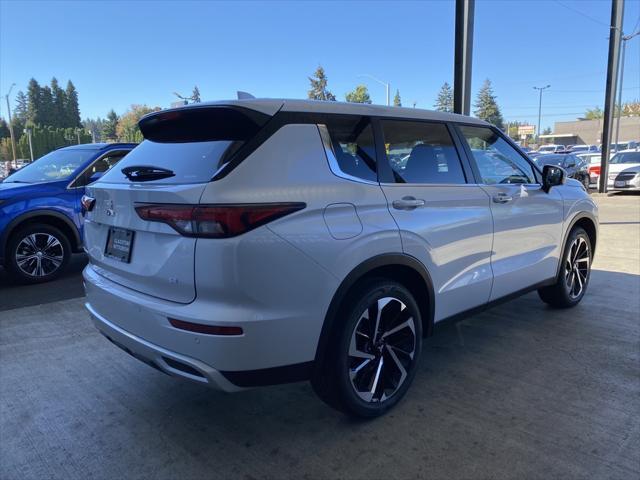 new 2024 Mitsubishi Outlander car, priced at $38,610