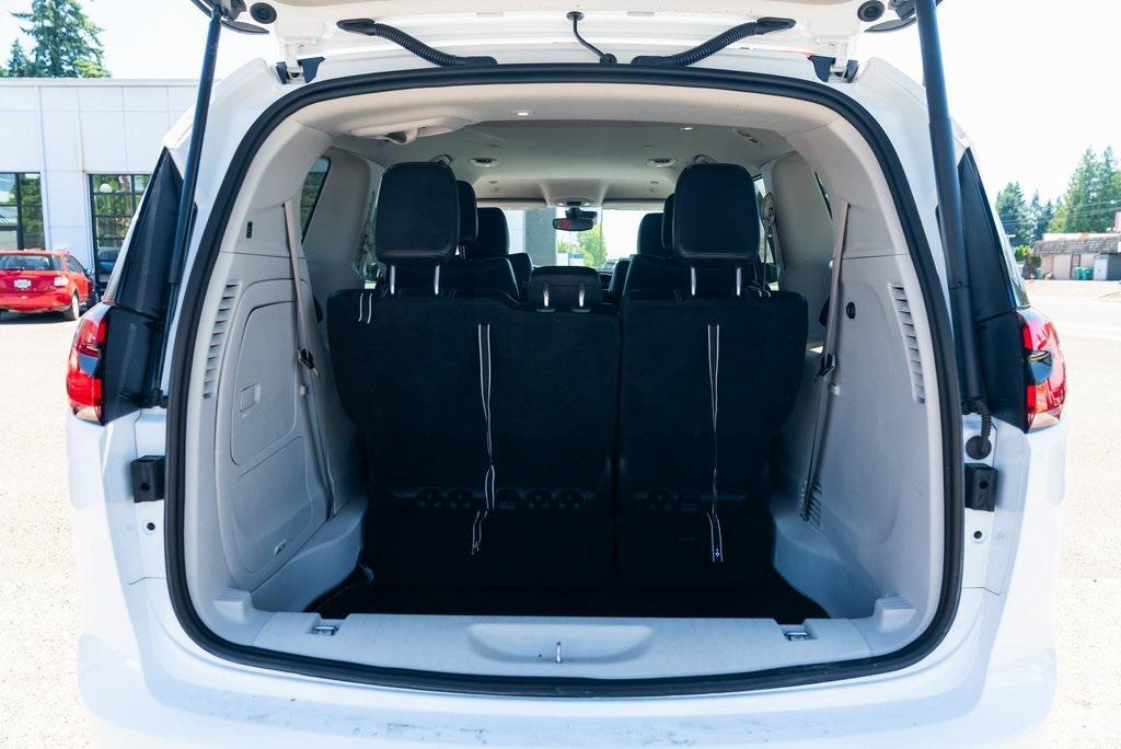 used 2023 Chrysler Pacifica Hybrid car, priced at $29,499