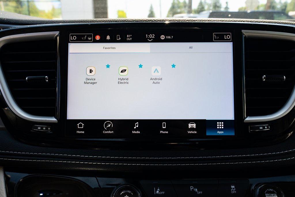 used 2023 Chrysler Pacifica Hybrid car, priced at $29,499