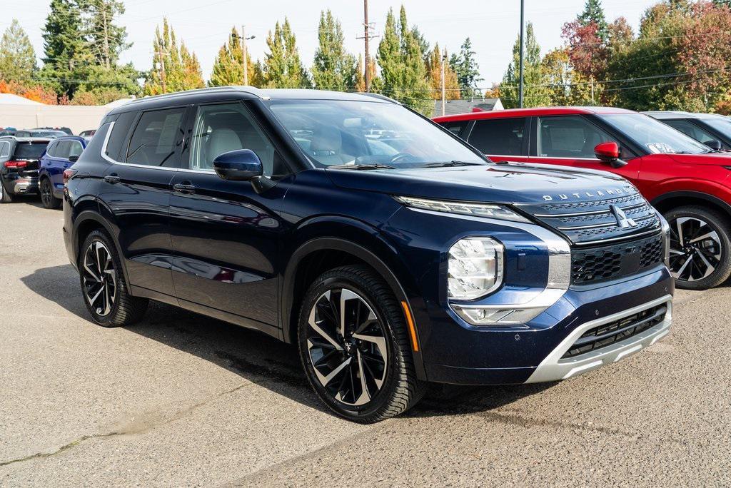 used 2022 Mitsubishi Outlander car, priced at $24,999