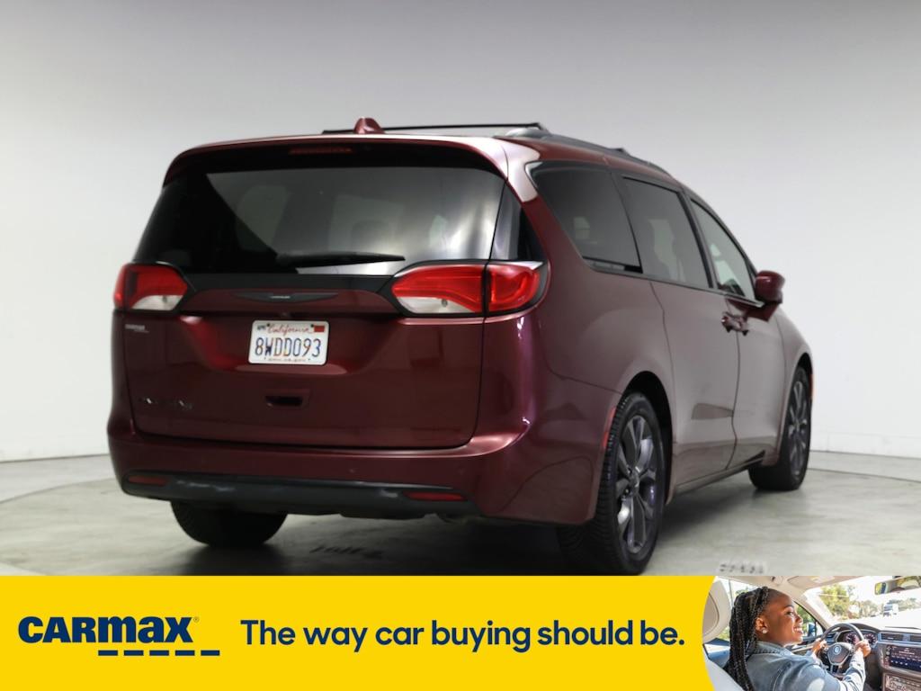 used 2018 Chrysler Pacifica car, priced at $17,998