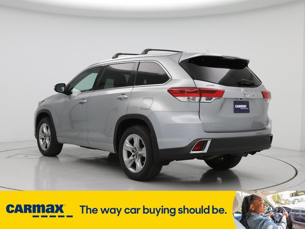 used 2017 Toyota Highlander car, priced at $27,998