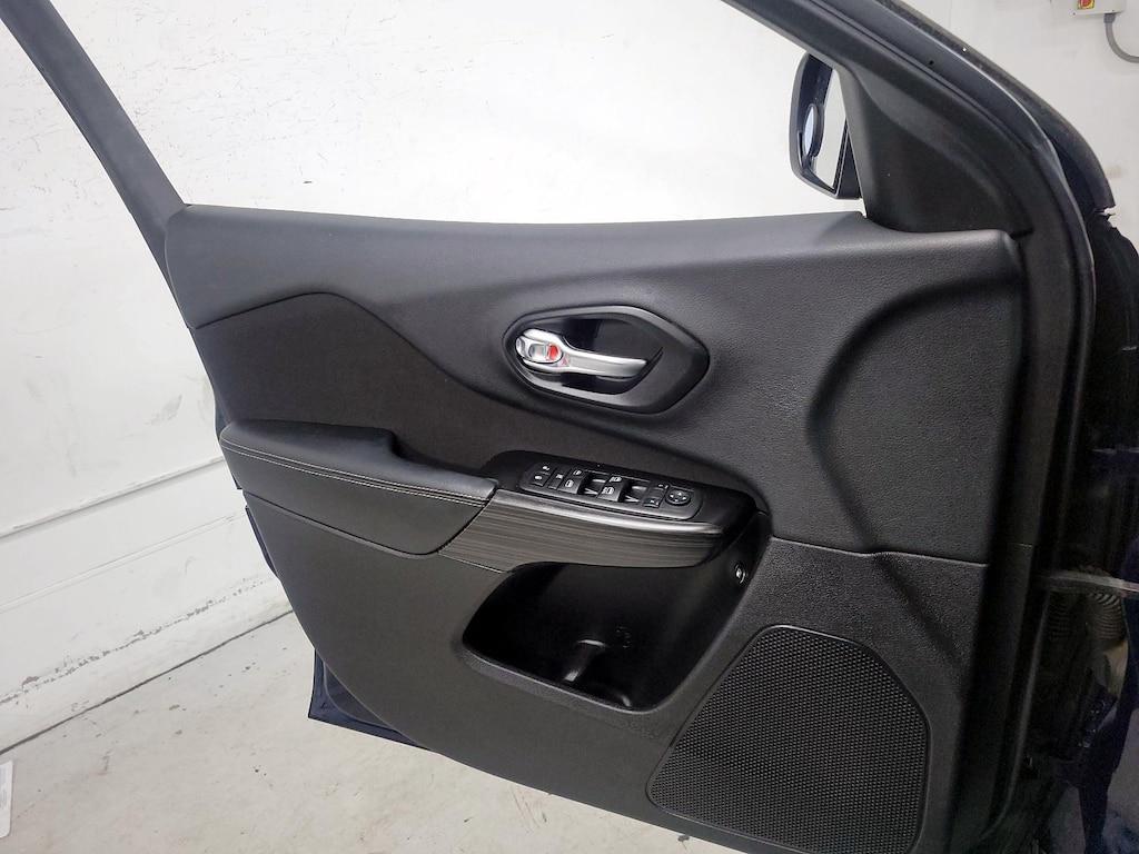 used 2014 Jeep Cherokee car, priced at $13,599