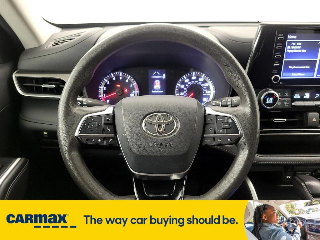used 2021 Toyota Highlander car, priced at $29,998