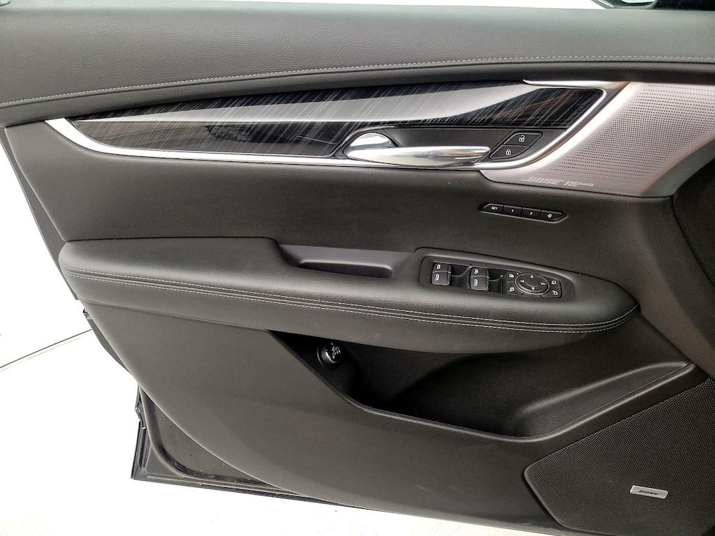 used 2021 Cadillac XT6 car, priced at $29,998