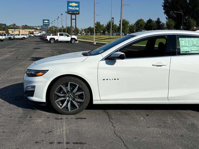 new 2025 Chevrolet Malibu car, priced at $28,670