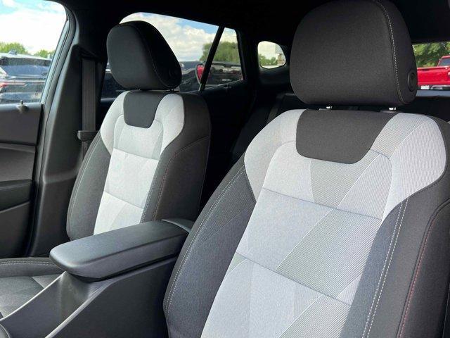 new 2025 Chevrolet Trax car, priced at $24,735