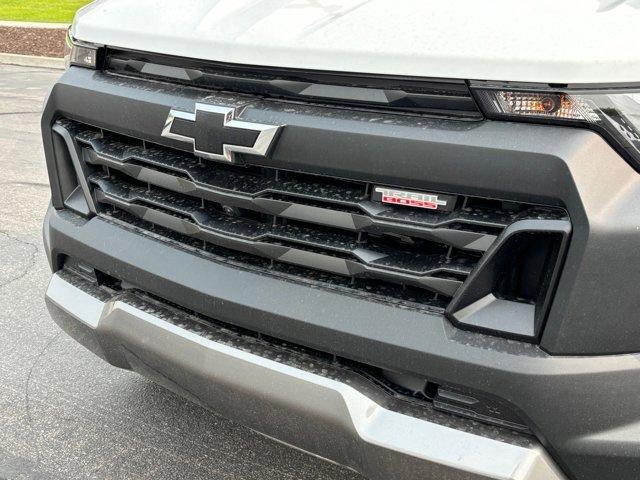 new 2024 Chevrolet Colorado car, priced at $45,025