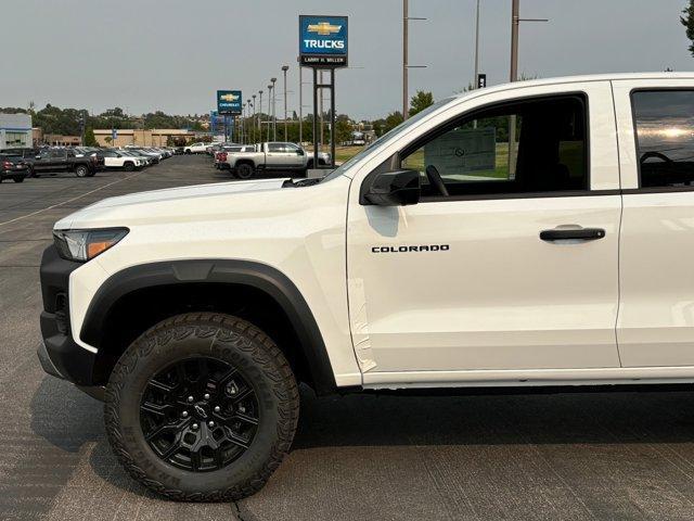 new 2024 Chevrolet Colorado car, priced at $45,025