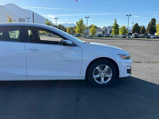 new 2025 Chevrolet Malibu car, priced at $27,420