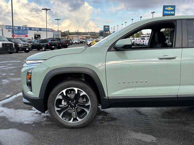 new 2025 Chevrolet Equinox car, priced at $33,930