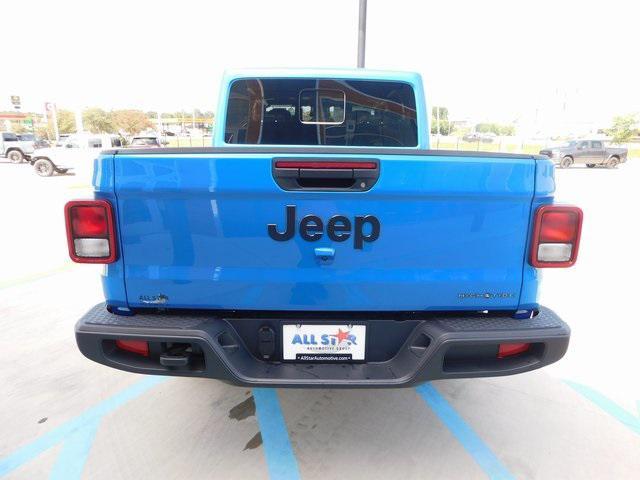 new 2025 Jeep Gladiator car, priced at $45,610