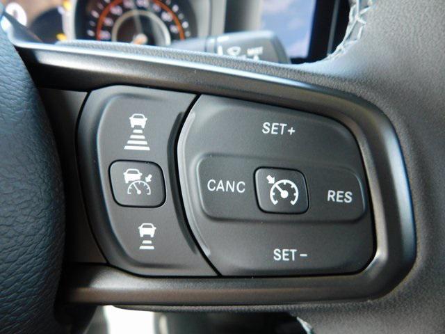 new 2025 Jeep Gladiator car, priced at $45,610