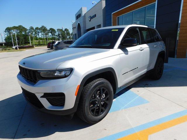 new 2025 Jeep Grand Cherokee car, priced at $38,225