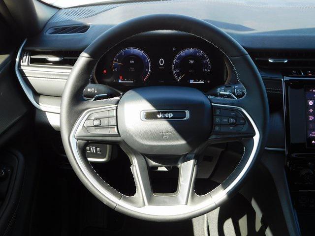 new 2025 Jeep Grand Cherokee car, priced at $38,225