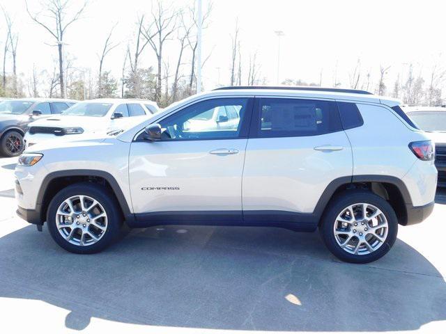 new 2024 Jeep Compass car, priced at $34,500