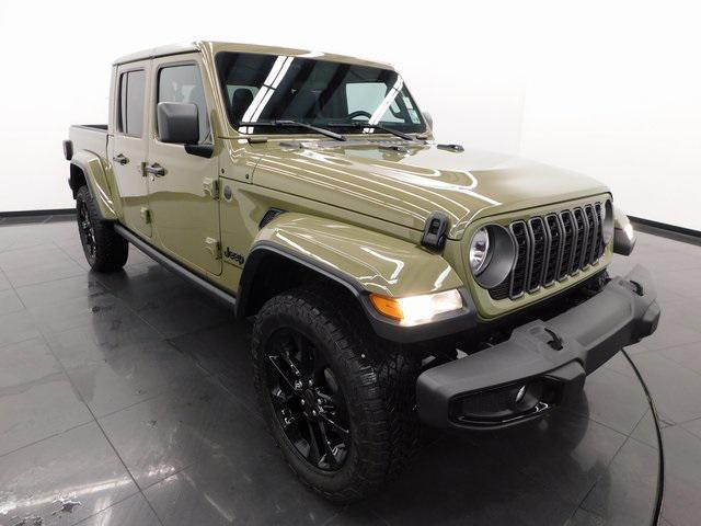 used 2025 Jeep Gladiator car, priced at $41,897