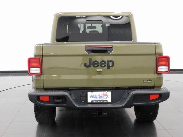 used 2025 Jeep Gladiator car, priced at $41,897