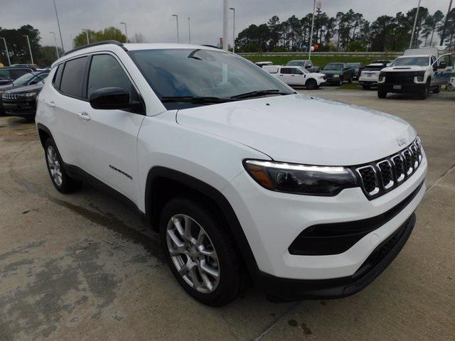 new 2024 Jeep Compass car, priced at $31,334