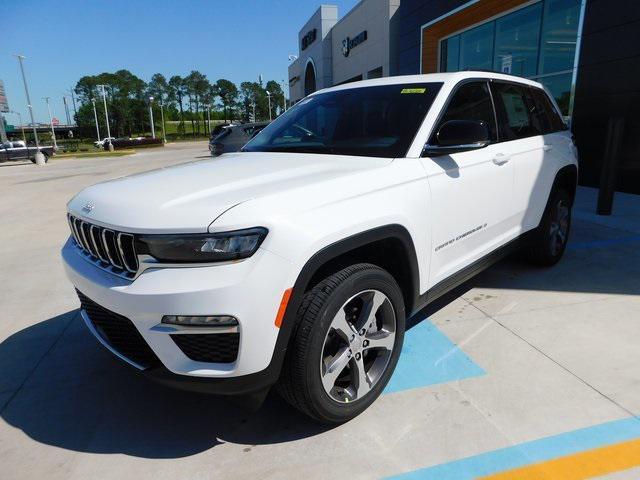 new 2025 Jeep Grand Cherokee car, priced at $42,426