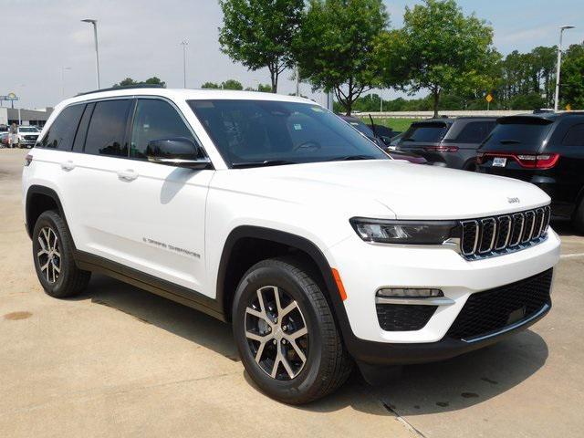 new 2024 Jeep Grand Cherokee car, priced at $45,203