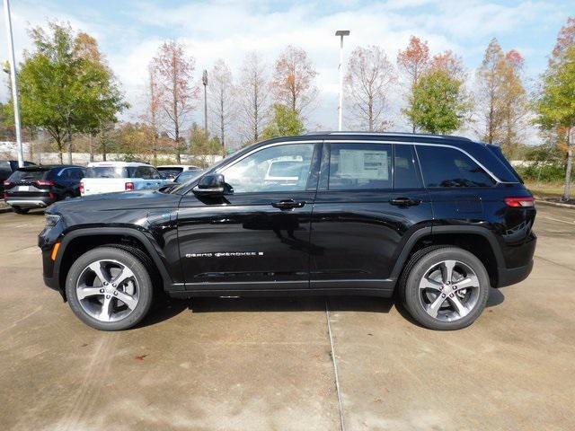 new 2024 Jeep Grand Cherokee car, priced at $49,461