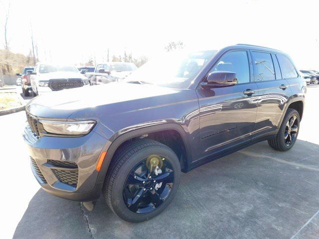 new 2024 Jeep Grand Cherokee car, priced at $40,776