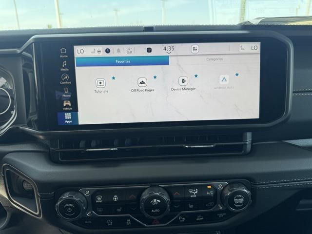 new 2025 Jeep Gladiator car, priced at $46,310