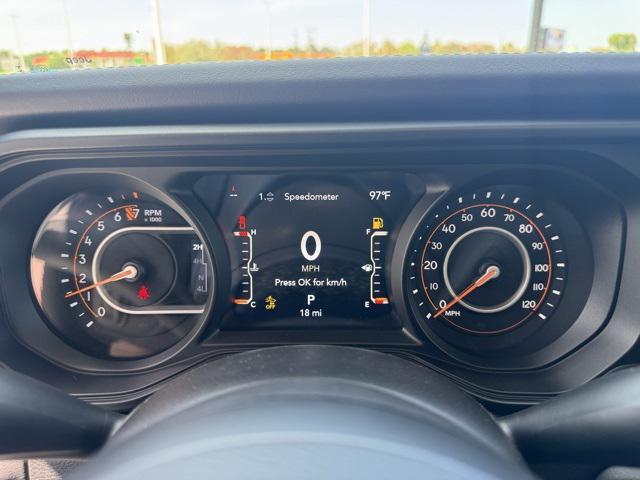 new 2025 Jeep Gladiator car, priced at $46,310