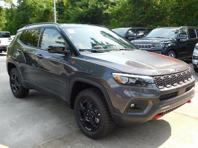 new 2024 Jeep Compass car, priced at $32,427