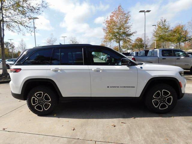 new 2024 Jeep Grand Cherokee car, priced at $58,197