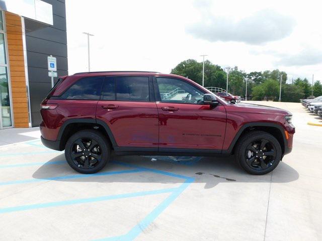 new 2025 Jeep Grand Cherokee car, priced at $51,722