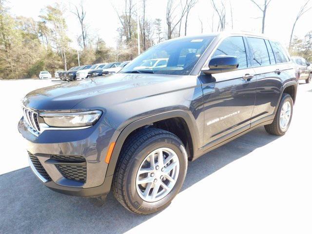 new 2024 Jeep Grand Cherokee car, priced at $35,557