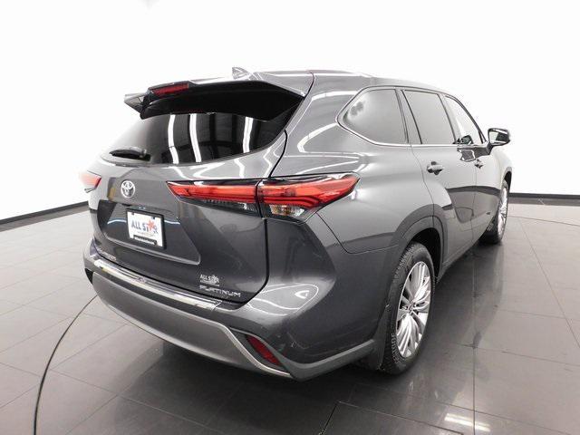 used 2023 Toyota Highlander car, priced at $42,795